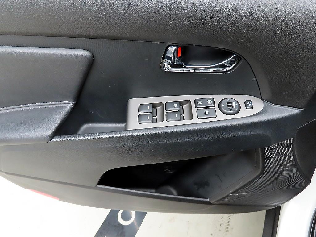 KIA Sportage - Vista 11