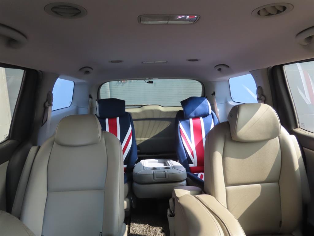 KIA Carnival 2016 Plateado - Importación desde Corea - HF Imports Iquique - Foto 7