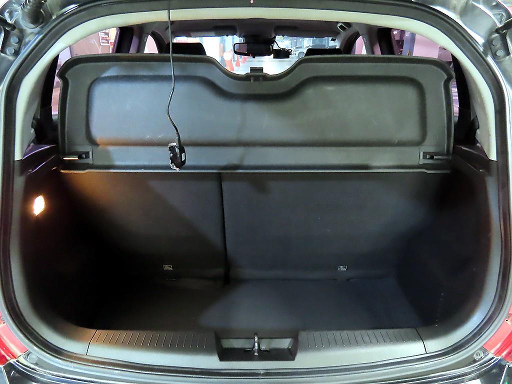 Chevrolet Spark 2016 Negro - Importación desde Corea - HF Imports Iquique - Foto 18