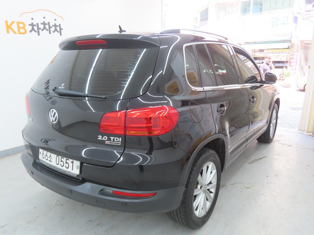 Volkswagen Tiguan - Vista 3