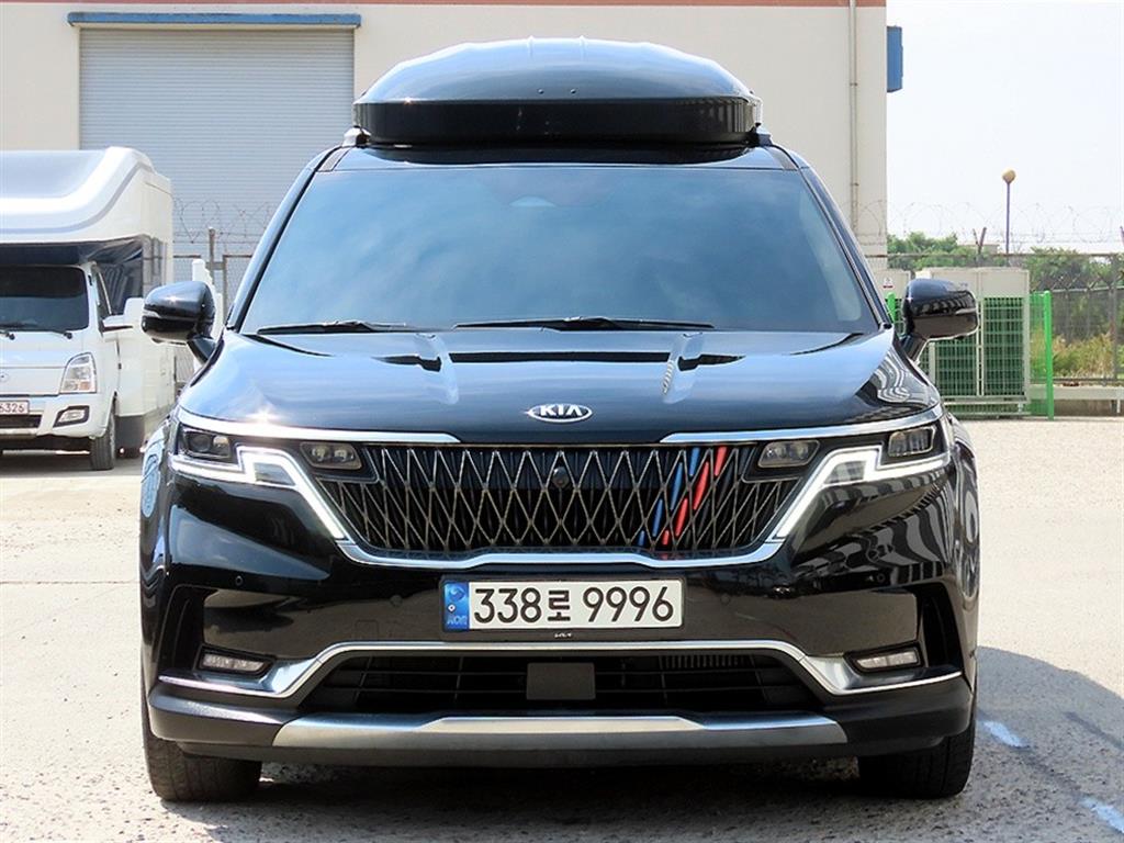 KIA Carnival 2021 Negro - Importación desde Corea - HF Imports Iquique - Foto 1