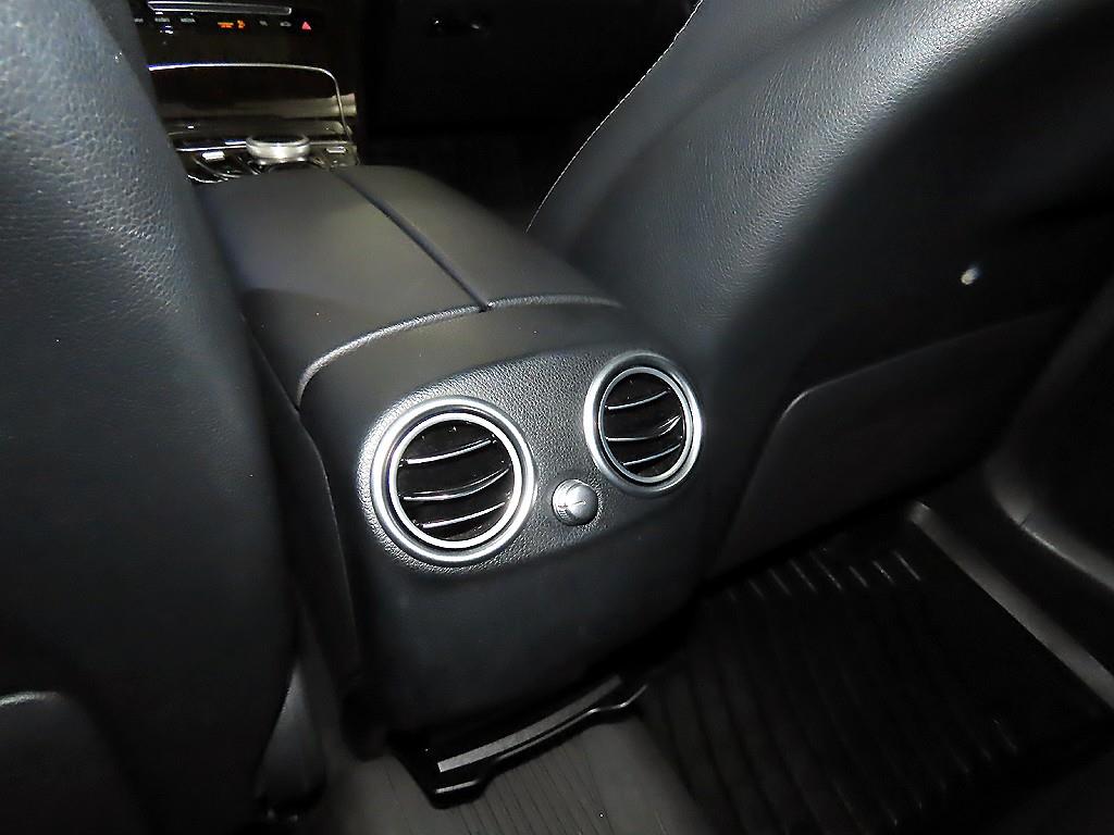 Mercedes Benz GLC Class 2019 Negro - Importación desde Corea - HF Imports Iquique - Foto 14