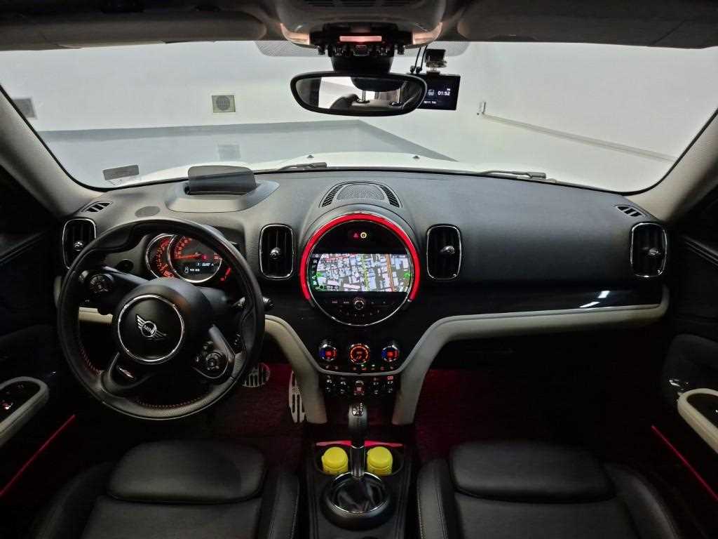 Mini Countryman - Vista 9