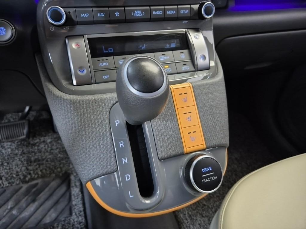 HYUNDAI Casper - Vista 8