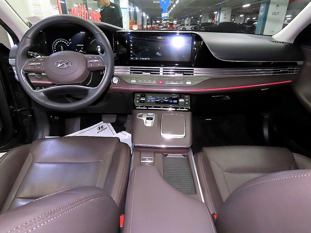 HYUNDAI Grandeur - Vista 10