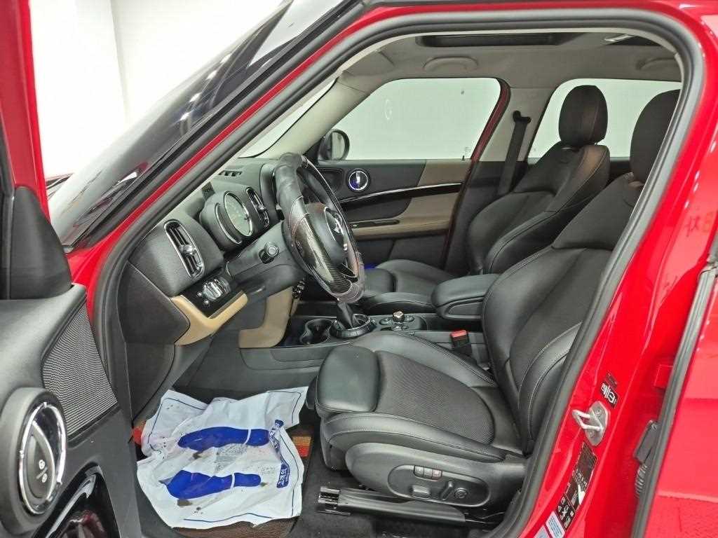 Mini Countryman - Vista 11