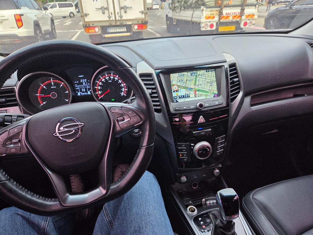Ssangyong Tivoli - Vista 5