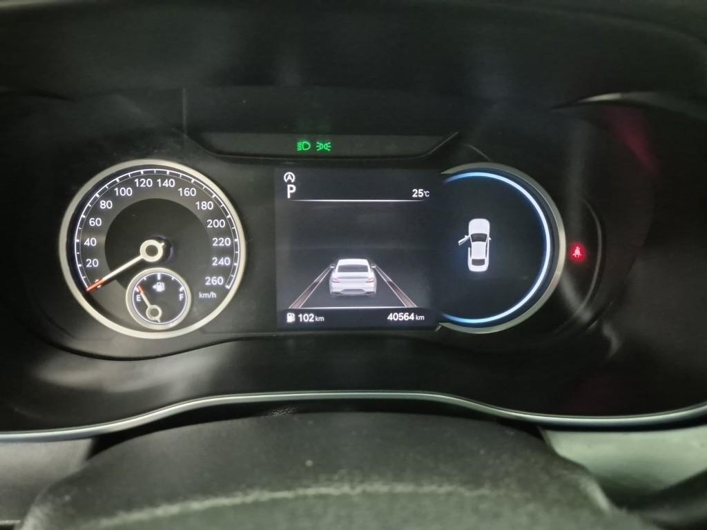 Genesis G70 - Vista 8