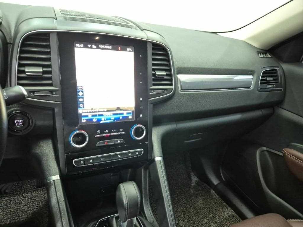 SAMSUNG QM6 - Vista 12