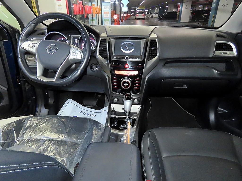 Ssangyong Tivoli - Vista 10