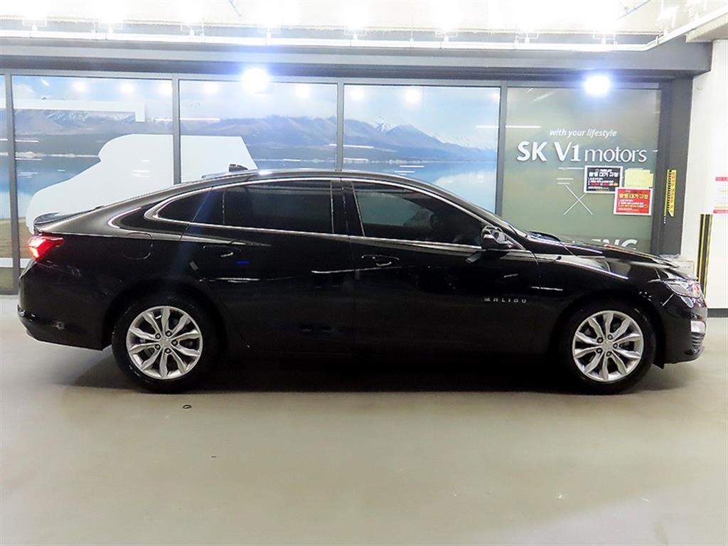 Chevrolet Malibu - Vista 3