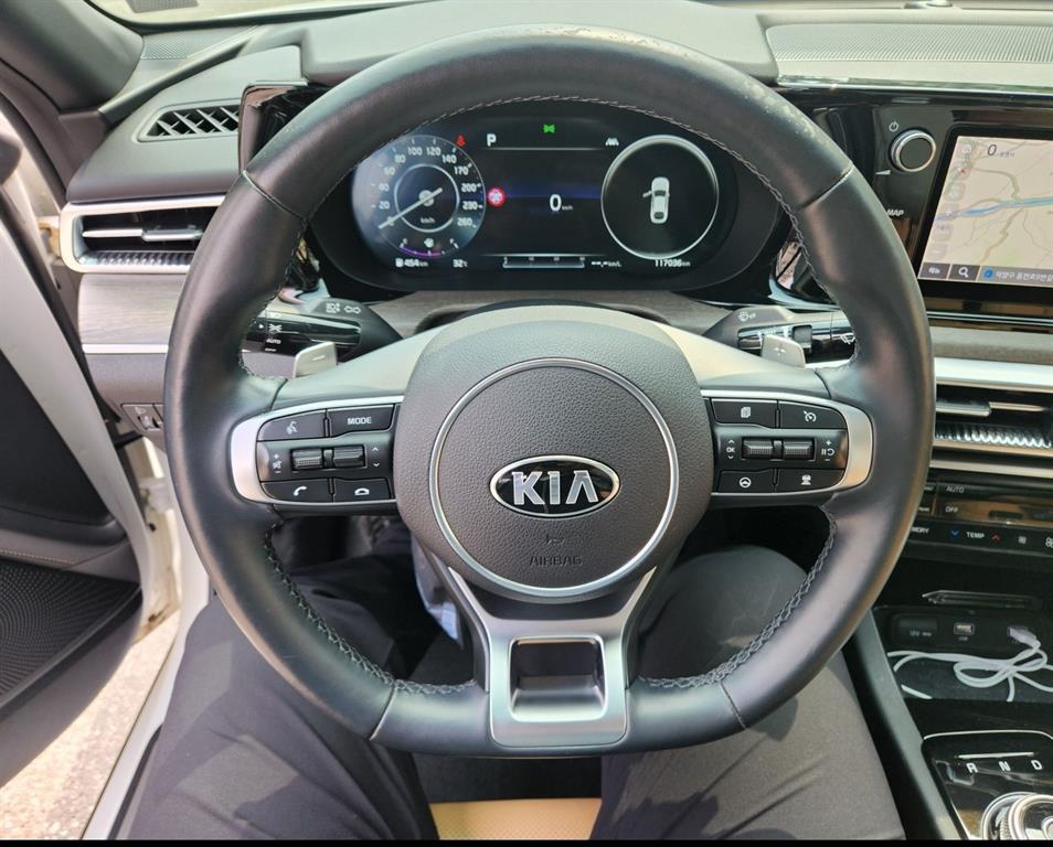KIA K5 - Vista 5