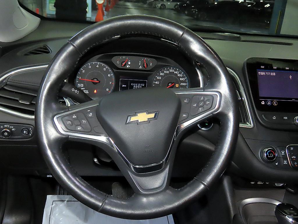 Chevrolet Malibu - Vista 10