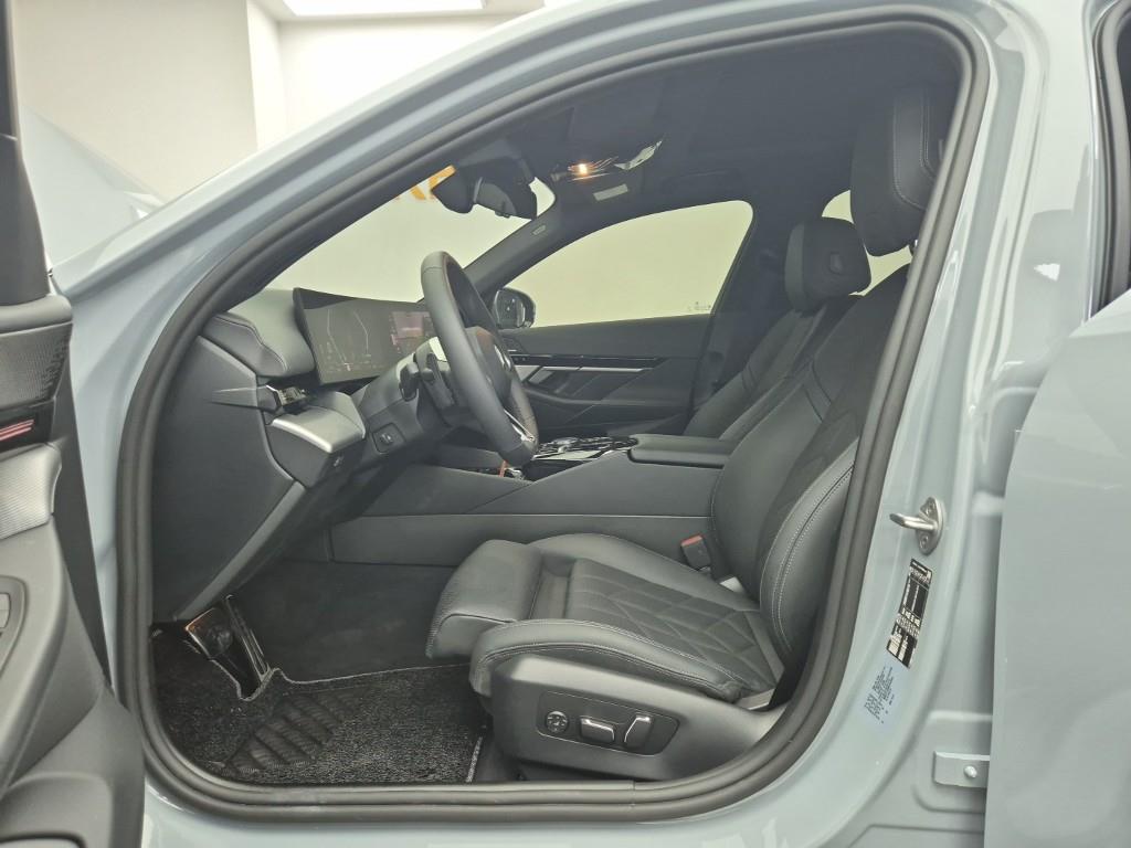 BMW 5 Series 2024 Gris - Importación desde Corea - HF Imports Iquique - Foto 13