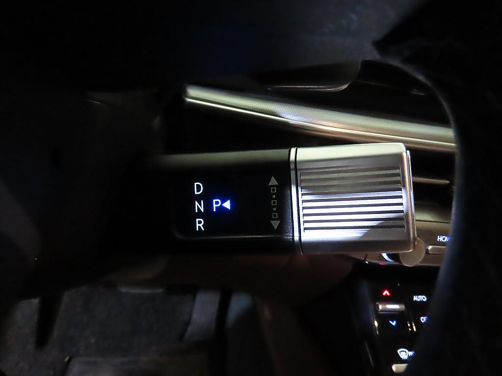 HYUNDAI Grandeur - Vista 12