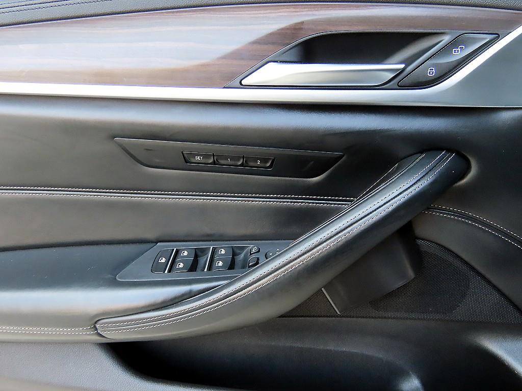 BMW 5 Series - Vista 12