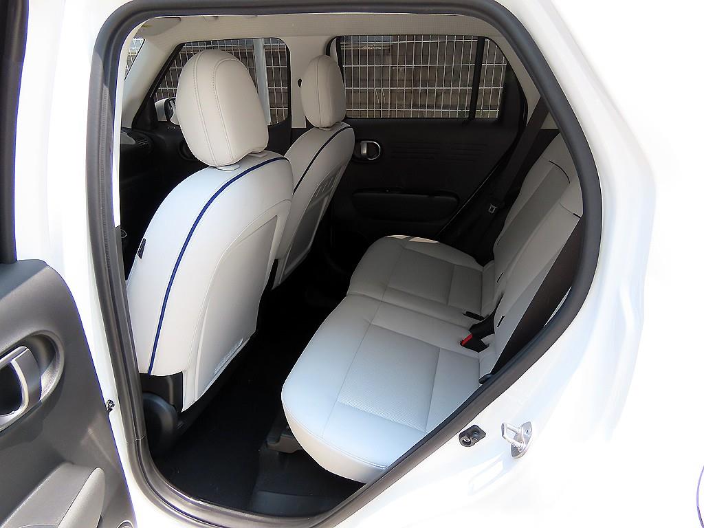 HYUNDAI Casper - Vista 8