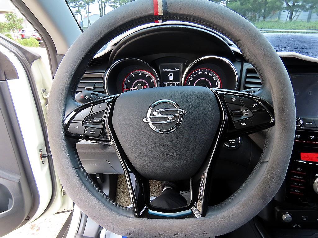 Ssangyong Tivoli - Vista 10
