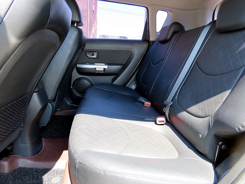 KIA Soul - Vista 8