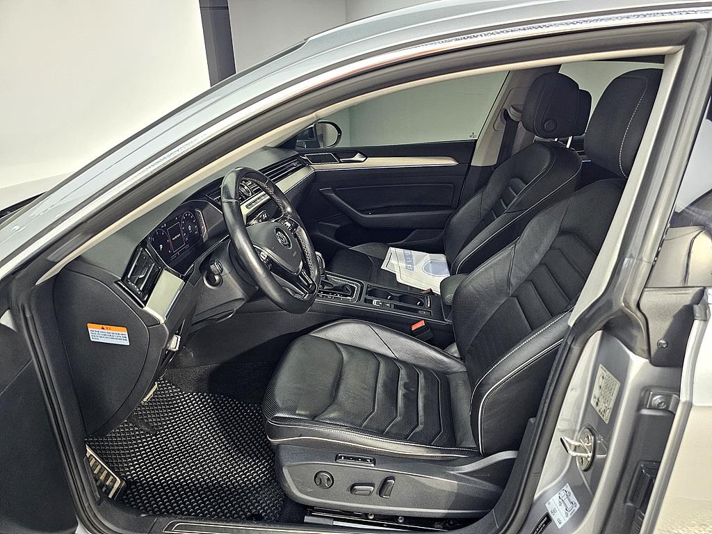 Volkswagen Arteon - Vista 8