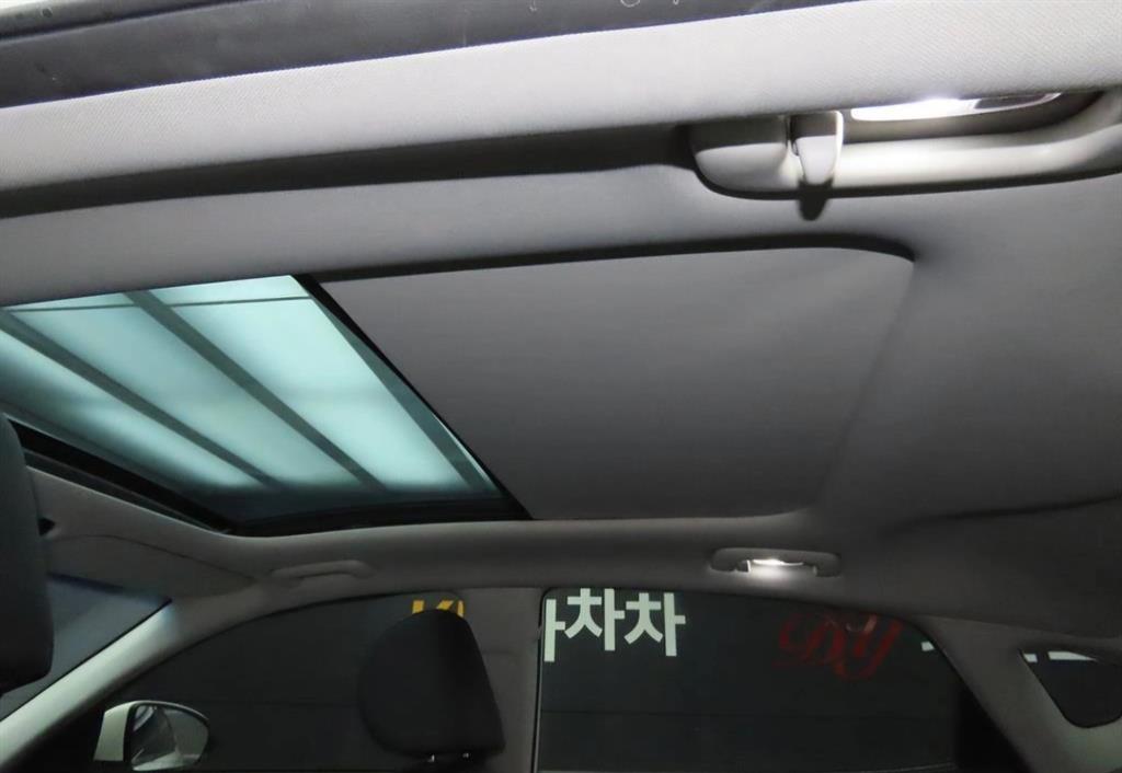 KIA K7 - Vista 12