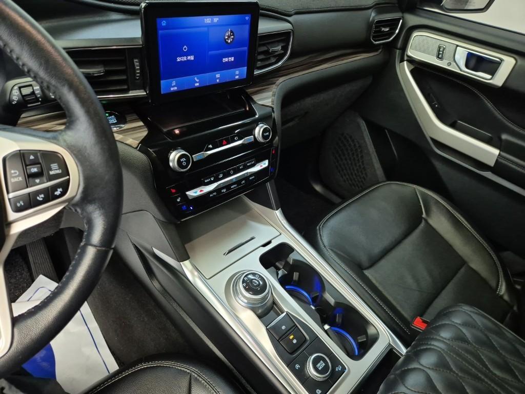 Ford Explorer - Vista 12
