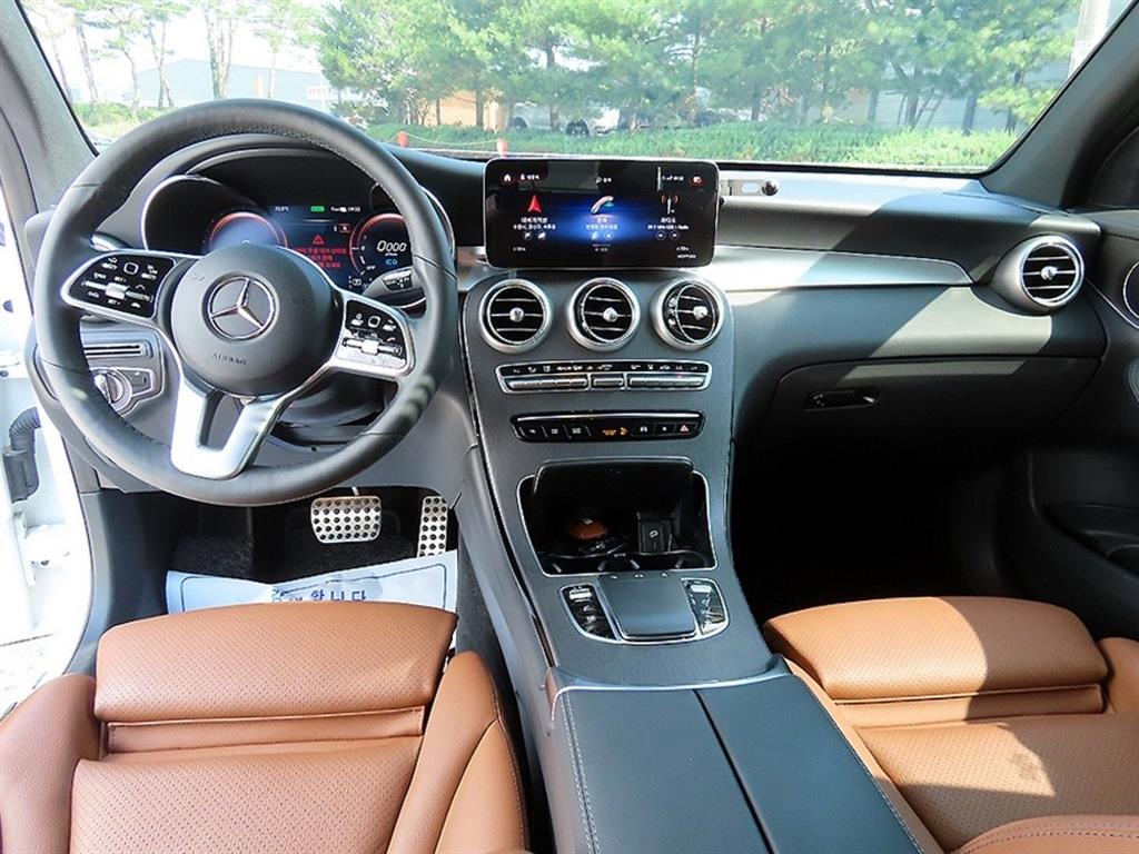 Mercedes Benz GLC Class - Vista 7