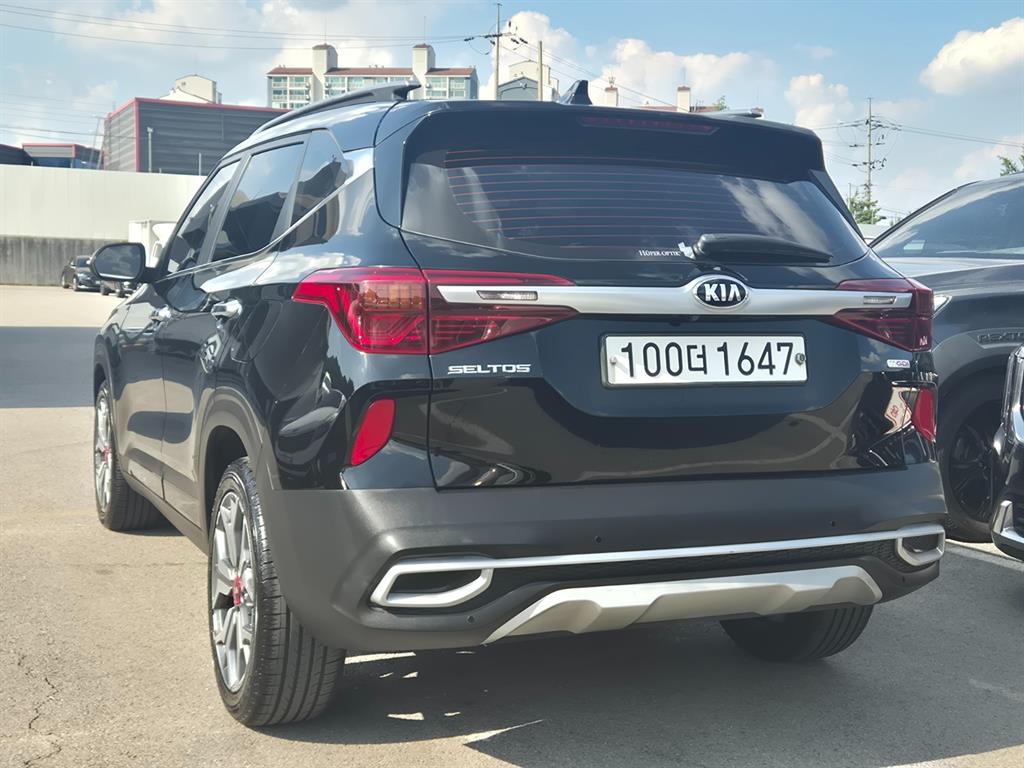 KIA Seltos - Vista 3