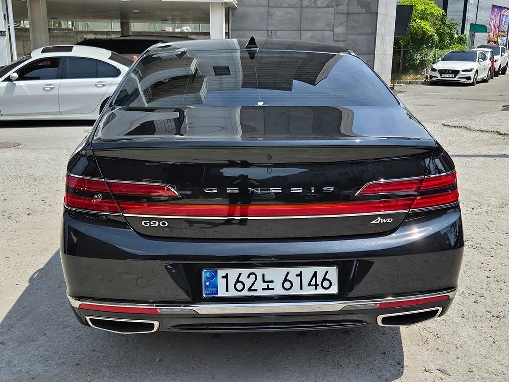 Genesis G90 - Vista 4