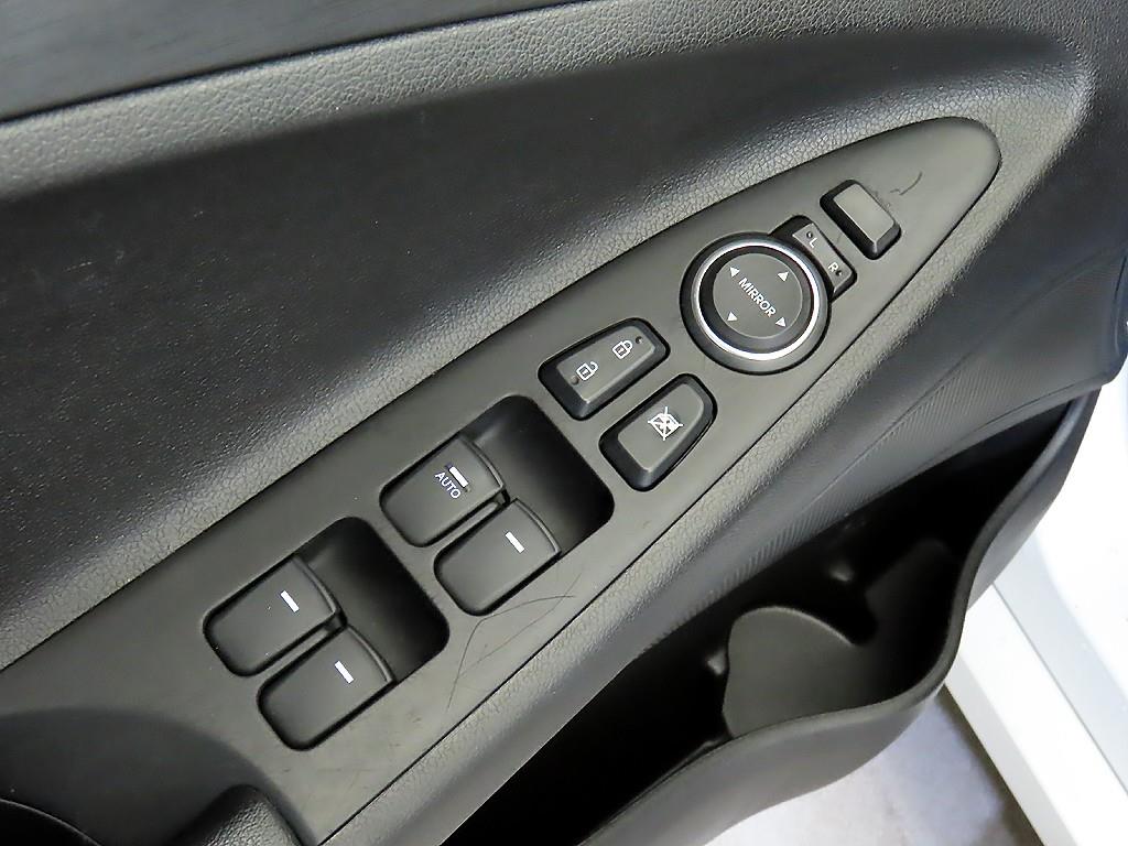 HYUNDAI Sonata 2012 Blanco - Importación desde Corea - HF Imports Iquique - Foto 19