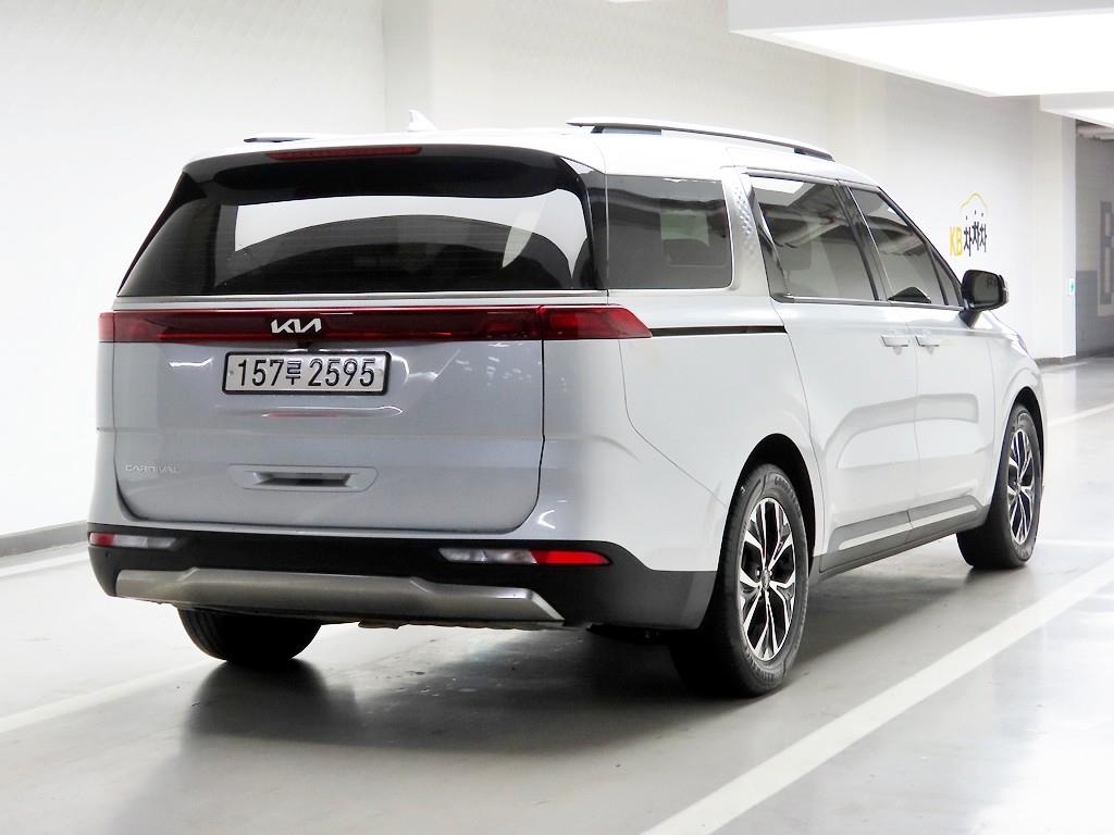 KIA Carnival - Vista 6