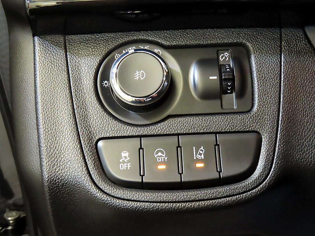 Chevrolet Spark 2016 Negro - Importación desde Corea - HF Imports Iquique - Foto 17