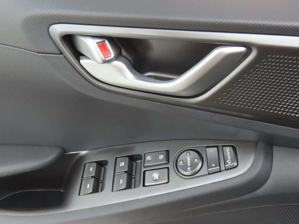 HYUNDAI Ioniq - Vista 9