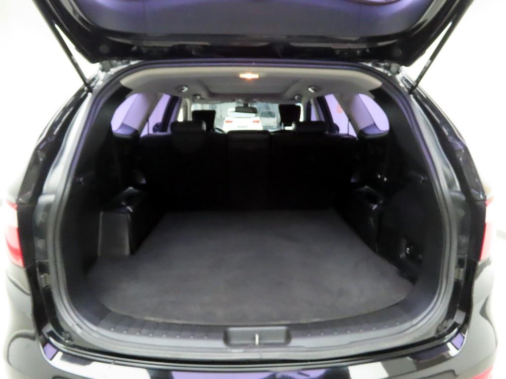 HYUNDAI Maxcruz - Vista 5