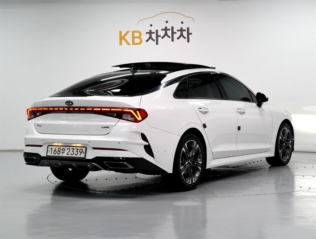 KIA K5 - Vista 3
