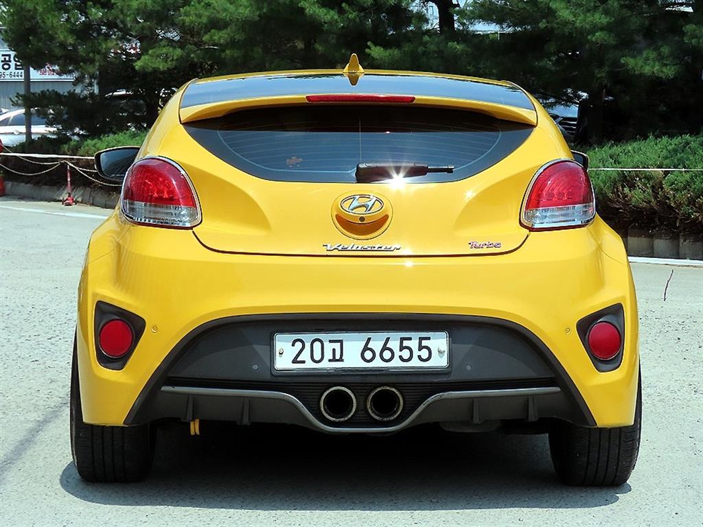 HYUNDAI Veloster - Vista 6