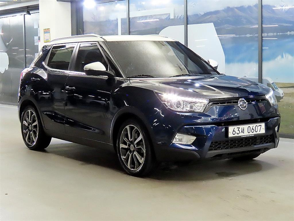 Ssangyong Tivoli 2016 Azul - Importación desde Corea - HF Imports Iquique - Foto 1