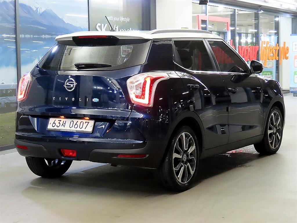 Ssangyong Tivoli - Vista 4