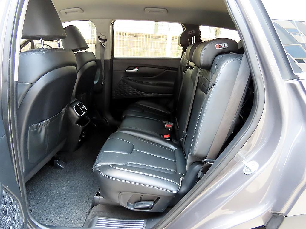 HYUNDAI Santa Fe - Vista 6