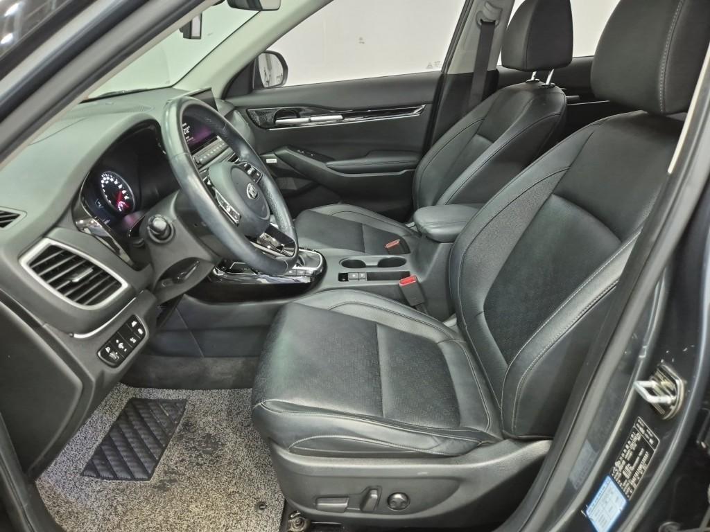 KIA Seltos - Vista 11