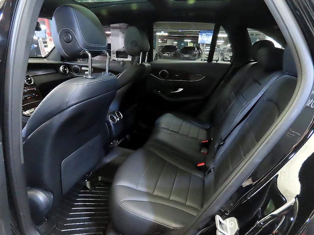 Mercedes Benz GLC Class - Vista 7