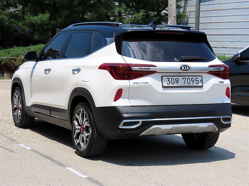 KIA Seltos - Vista 3