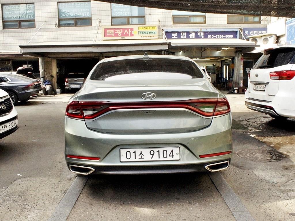 HYUNDAI Grandeur - Vista 3
