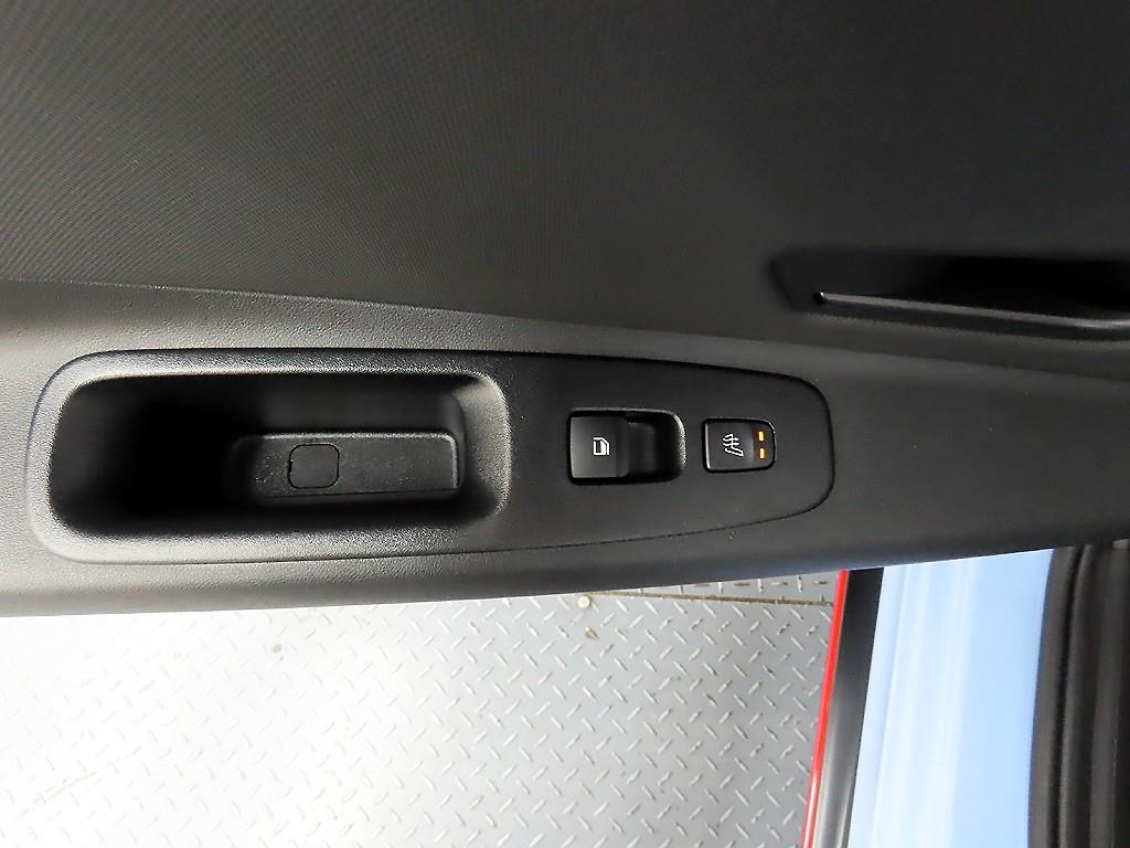 HYUNDAI Avante - Vista 12