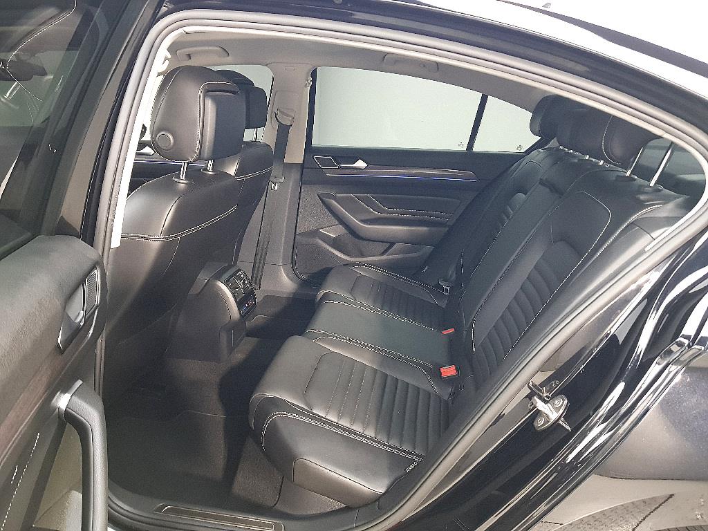 Volkswagen Passat - Vista 11