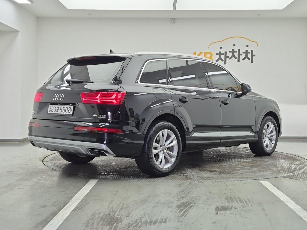Audi Q7 - Vista 6