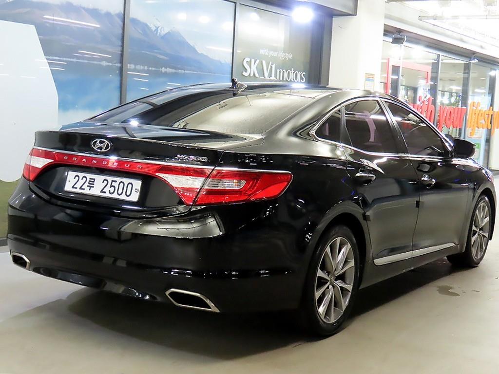 HYUNDAI Grandeur - Vista 4