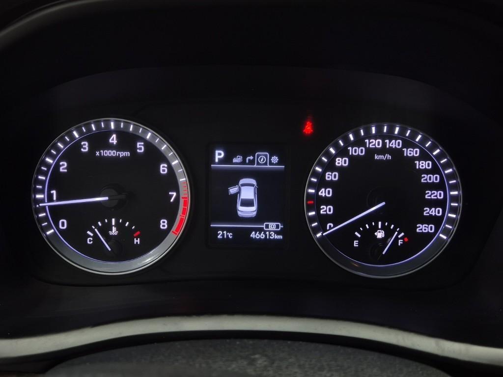 HYUNDAI Sonata - Vista 5