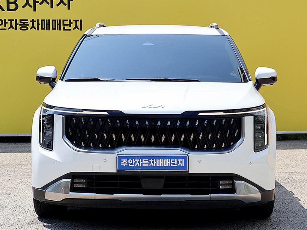 KIA Carnival 2023 Blanco - Importación desde Corea - HF Imports Iquique - Foto 1