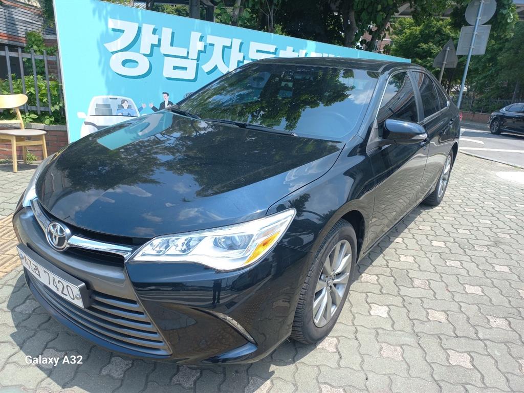 Toyota Camry - Vista 2